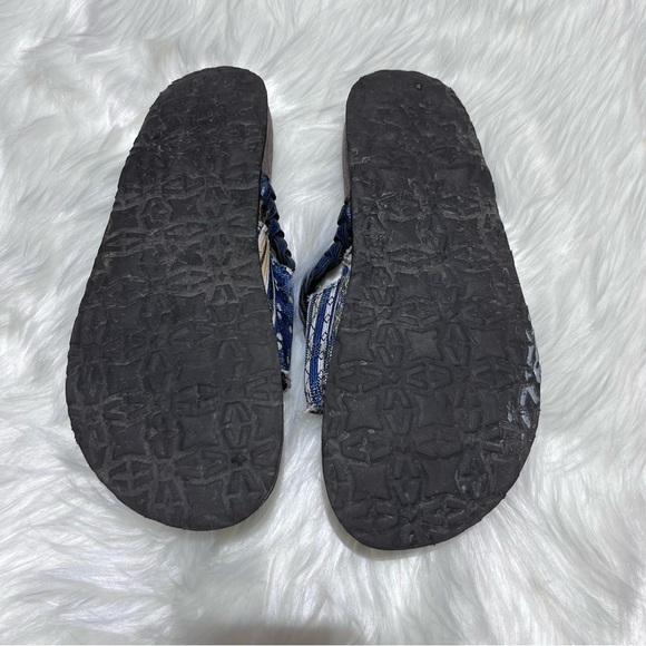 Muk luks sandals - Picture 4 of 5